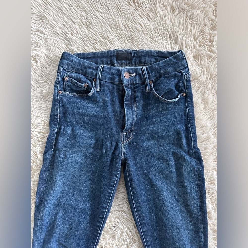 Mother Denim The Looker Crop Jeans in Switch it Up Medium Wash Skinny Size 26 - Picture 3 of 16